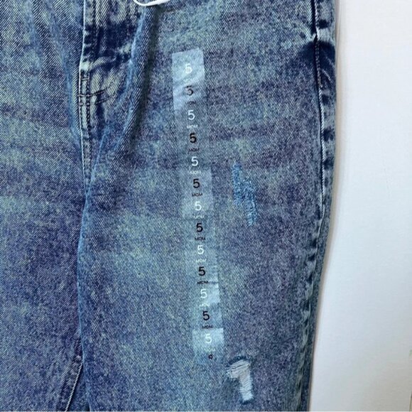Ardene High Rise Mom Distressed Jeans - Picture 5 of 7